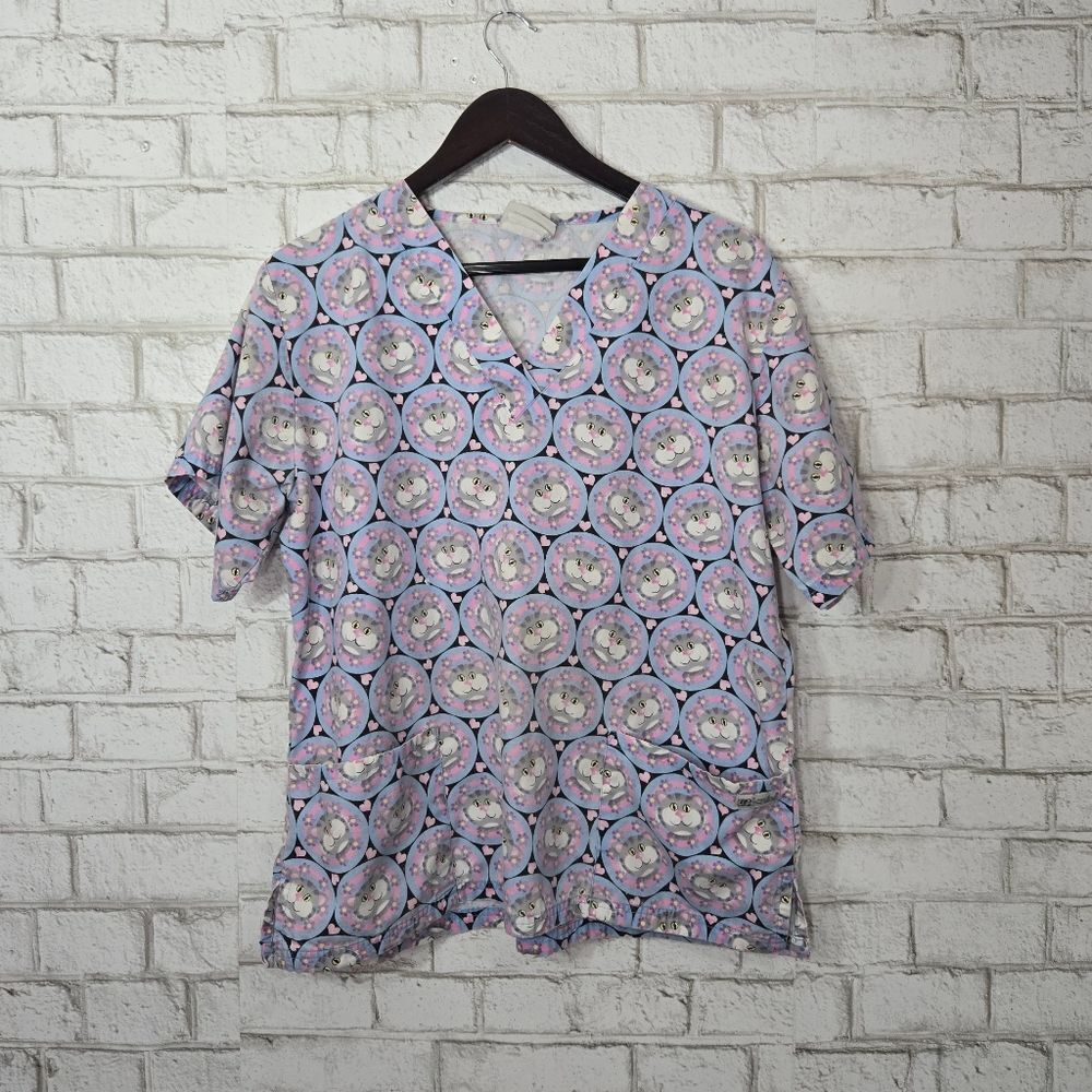 Uniform Advantage graphic cat scrub top